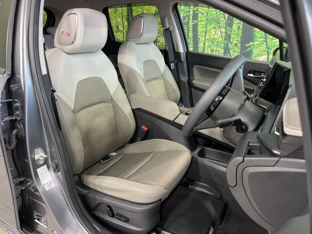 �y�n�[�t���U�[�V�[�g�z�������ƍ���S�n�𗼗������l�C�̃V�[�g���w�ʁE���ʂ̃t�@�u���b�N�f�ނ́A�ʋC���̗ǂ��⊊��ɂ����ɗD��Ă��܂��B�C���╞���ɍ��E���ꂸ���K�ɂ���肢�������܂��B