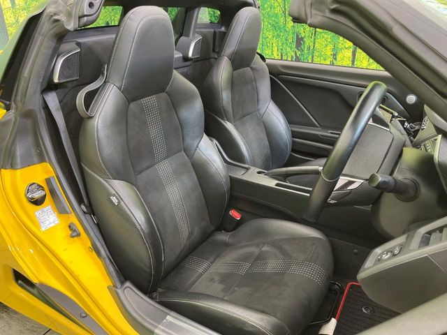 �y�n�[�t���U�[�V�[�g�z�������ƍ���S�n�𗼗������l�C�̃V�[�g���w�ʁE���ʂ̃t�@�u���b�N�f�ނ́A�ʋC���̗ǂ��⊊��ɂ����ɗD��Ă��܂��B�C���╞���ɍ��E���ꂸ���K�ɂ���肢�������܂��B