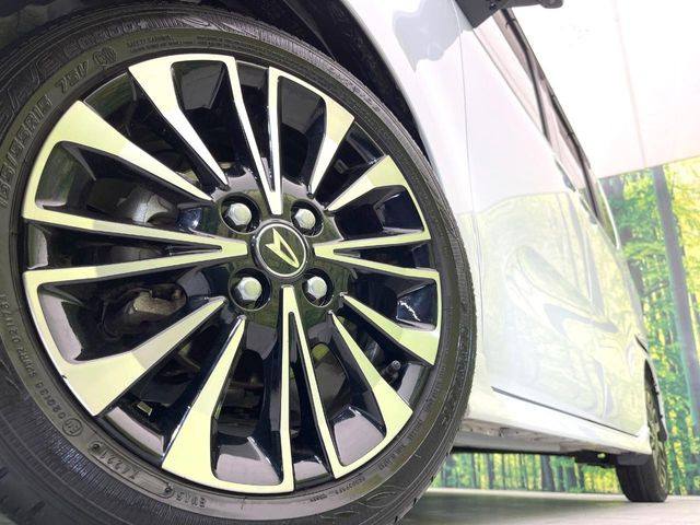 �y����15�C���`�A���~�z�C�[���z�O�ςɃ}�b�`���������A���~�z�C�[���𑕒����Ă���܂��B�e��ЊO�A���~�z�C�[����A�X�^�b�h���X�^�C�����戵�����Ă���܂��B���񂲑��k����������