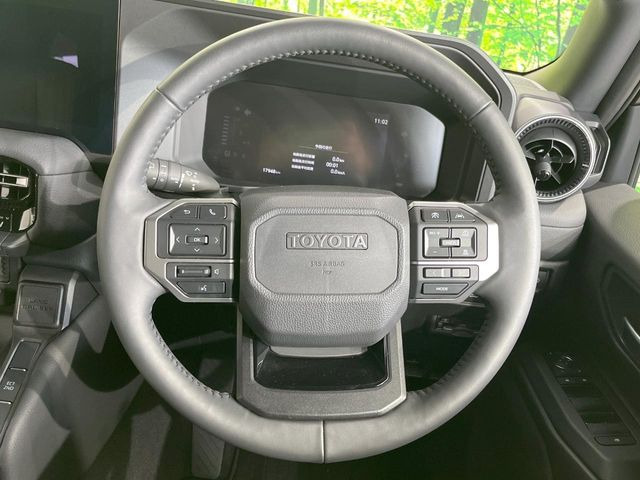 �y�����v�����X�e�A�����O�z�㎿�Ȋv���g�p���邱�ƂŁA��ɂ����������݂ƂĂ��^�]���₷���n���h���ł���