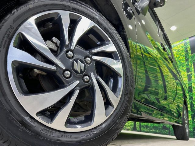 �y����15�C���`�A���~�z�C�[���z�O�ςɃ}�b�`���������A���~�z�C�[���𑕒����Ă���܂��B�e��ЊO�A���~�z�C�[����A�X�^�b�h���X�^�C�����戵�����Ă���܂��B���񂲑��k����������
