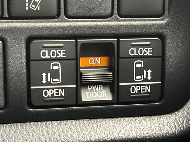 ノア1.8 ハイブリッド Si W×B