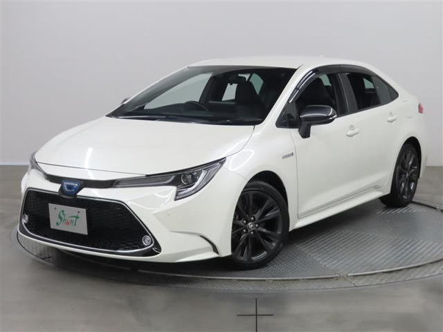 カローラ1.8 ハイブリッド W×B