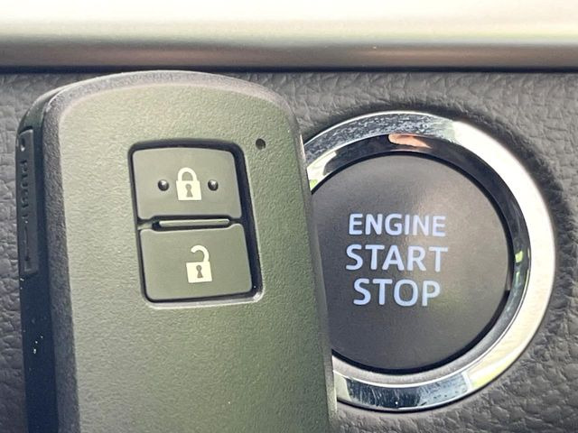 �y�X�}�[�g�L�[�z�J�o����|�P�b�g�ɓ��ꂽ�܂܂ł��h�A�̎{���E�������\�ȃX�}�[�g�L�[�𑕔��B�G���W���̃I���E�I�t�����J�M�����o���K�v����������Ƃ��Ă��֗��ł���