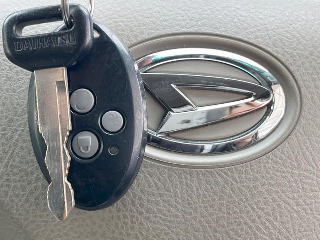 �y�L�[���X�z�������ꂽ�ꏊ����ł��{�^����Ńh�A�̊J���E�{�����ł���̂łƂ��Ă��֗�!�h�A�̌�������ɏ������邱�Ƃ�����܂����