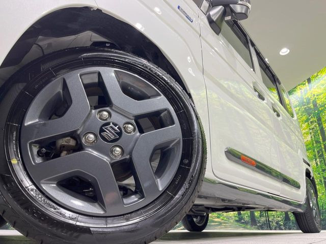 �y����14�C���`�A���~�z�C�[���z�O�ςɃ}�b�`���������A���~�z�C�[���𑕒����Ă���܂��B�e��ЊO�A���~�z�C�[����A�X�^�b�h���X�^�C�����戵�����Ă���܂��B���񂲑��k����������