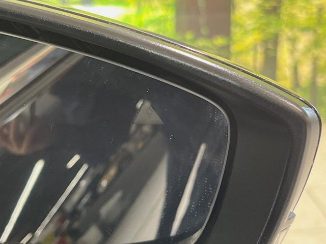 �y�u���C���h�X�|�b�g���j�^�����O�z���s���A�h�A�~���[�̎��p�ɂȂ�₷���ӏ��Ɍ㑱�Ԃ��ڋ߂���ƃT�C�h�~���[�t�߂Ɍx����\���A�h���C�o�[�ɒ��ӊ��N�����Ă���܂��B