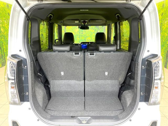 ���i�̂���������ʋ΁A���}���ɏ\���ȉ׎��X�y�[�X���m�ۂ��Ă���܂��B�Z�J���h�V�[�g��|���ƁA�傫�ȉו��̐ύڂ��\�ł���