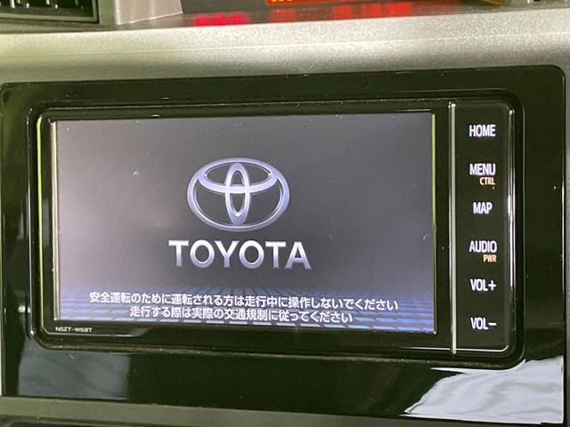 �y�����i�r�z�l�C�̏����i�r�𑕔����Ă���܂��B�i�r�̎g���₷���͂������A�I�[�f�B�I�@�\���[��!�L�����v�◷�s�͂������A�ʋ΂┃�����ȂǕ��i�̃h���C�u���y�����Ȃ�͂���