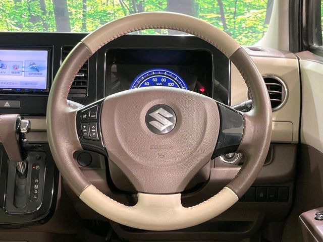 �y�����v�����X�e�A�����O�z�㎿�Ȋv���g�p���邱�ƂŁA��ɂ����������݂ƂĂ��^�]���₷���n���h���ł���