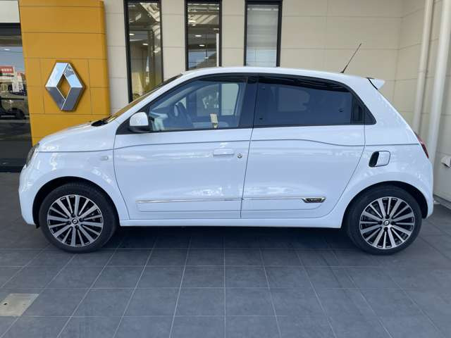 トゥインゴインテンス