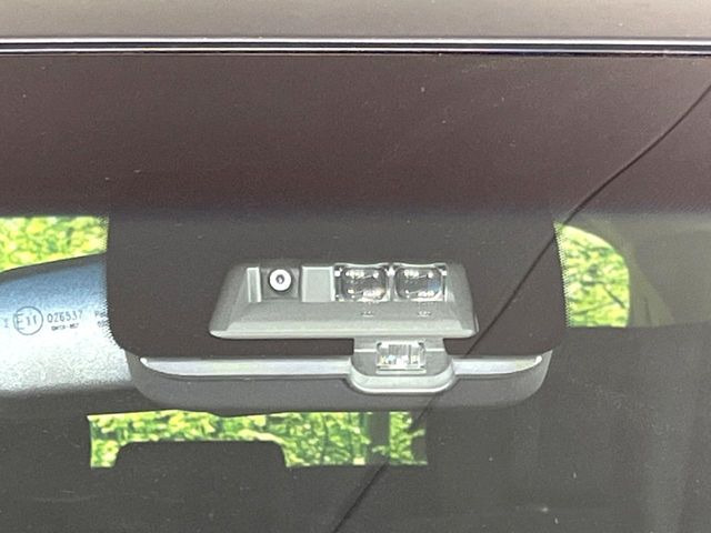 �y�O�He-Assist�z���s���ɑO���̎ԗ�����F�����A�Փ˂������Ȏ��͌x��ƃu���[�L�ŏՓˉ���Ɣ�Q�y�����A�V�X�g�B�����S�Ƀh���C�u�����y���݂��������܂��B