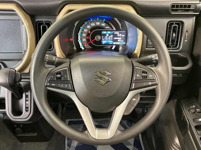 �y�X�e�A�����O�X�C�b�`�z�^�]���A�O������ڐ������炷���ƂȂ��A�I�[�f�B�I���̑��삪�\�ȕ֗��@�\!���S&���K�ȃh���C�u�����o���Ă���܂���