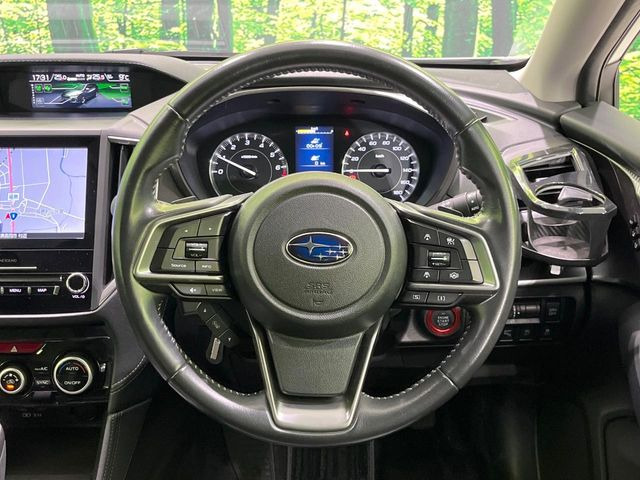 �y�����v�����X�e�A�����O�z�㎿�Ȋv���g�p���邱�ƂŁA��ɂ����������݂ƂĂ��^�]���₷���n���h���ł���