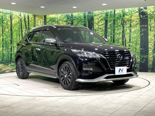 高透明度のガラス皮膜で撥水はもちろん、上質なツヤ・光沢を実現。紫外線や酸性雨から大切な愛車を保護し、色あせ・劣化を防止。「弾スプラッシュコート」、「弾プリミッサコート」からお選びいただけます。