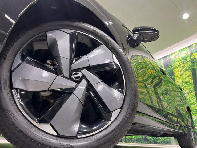 �y����17�C���`�A���~�z�C�[���z�O�ςɃ}�b�`���������A���~�z�C�[���𑕒����Ă���܂��B�e��ЊO�A���~�z�C�[����A�X�^�b�h���X�^�C�����戵�����Ă���܂��B���񂲑��k����������