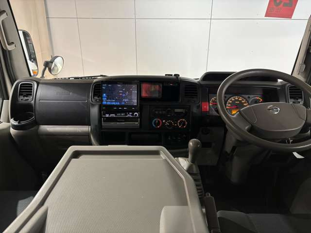 アトラス3.0 スーパーロー ディーゼル