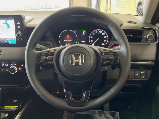 �y�����v�����X�e�A�����O�z�㎿�Ȋv���g�p���邱�ƂŁA��ɂ����������݂ƂĂ��^�]���₷���n���h���ł���