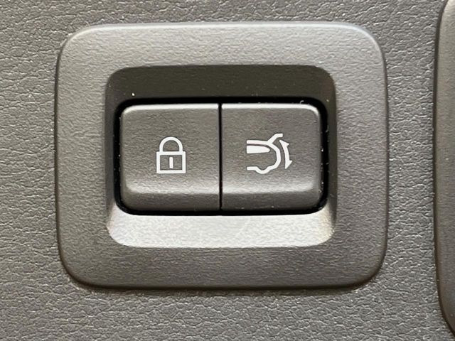 �y�p���[�o�b�N�h�A�z�X�}�[�g�L�[��^�]�Ȃ̃{�^�������������Ń��A�Q�[�g�������ŊJ���܂�!�ו��������Ă��鎞��A�����ʒu�ɂ���o�b�N�h�A��߂�ۂɕ֗��ȋ@�\�ł���