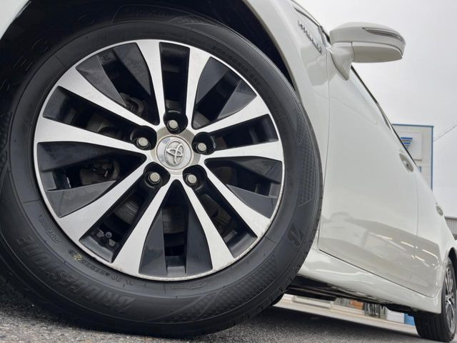 �y����16�C���`�A���~�z�C�[���z�O�ςɃ}�b�`���������A���~�z�C�[���𑕒����Ă���܂��B�e��ЊO�A���~�z�C�[����A�X�^�b�h���X�^�C�����戵�����Ă���܂��B���񂲑��k����������