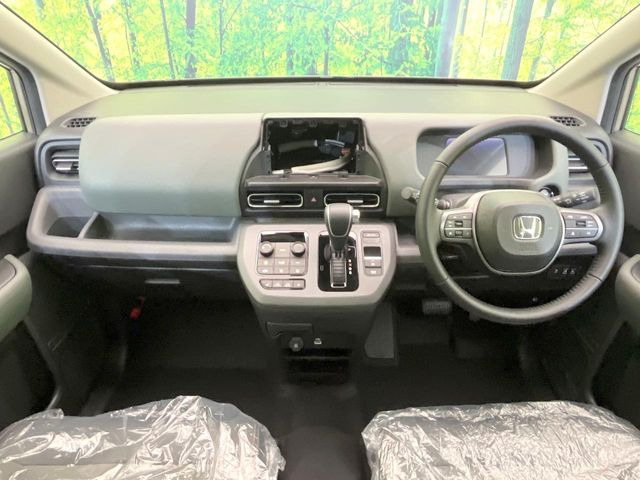 フリード1.5 e:HEV クロスター