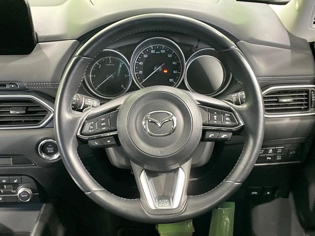 �y�����v�����X�e�A�����O�z�㎿�Ȋv���g�p���邱�ƂŁA��ɂ����������݂ƂĂ��^�]���₷���n���h���ł���