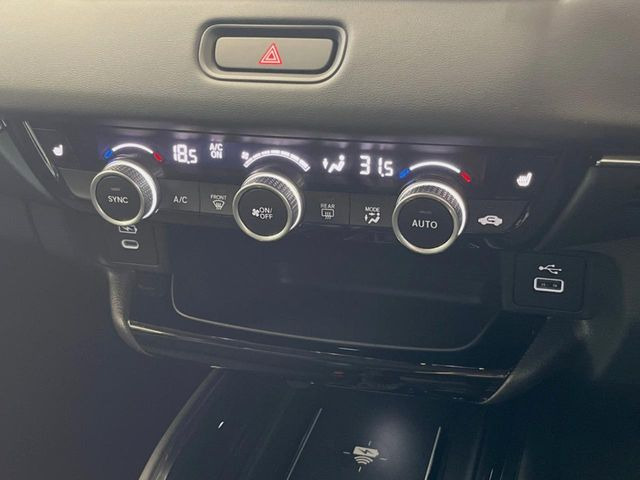 �y���E�Ɨ��^�t���I�[�g�G�A�R���z�^�]�ȂƏ���Ȃł��ꂼ�ꂨ�D�݂̉��x�ɐݒ�\�B����҂ɂ��z�������A���K�ȋ󒲂����͂��v���܂��B