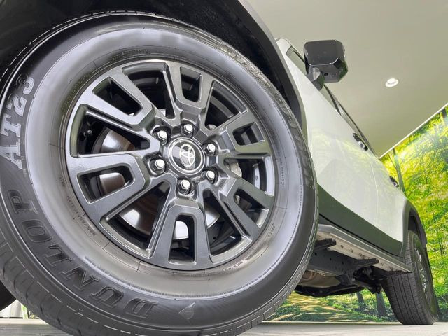 �y����18�C���`�A���~�z�C�[���z�O�ςɃ}�b�`���������A���~�z�C�[���𑕒����Ă���܂��B�e��ЊO�A���~�z�C�[����A�X�^�b�h���X�^�C�����戵�����Ă���܂��B���񂲑��k����������