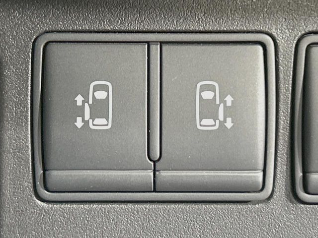 �y�����p���[�X���C�h�h�A�z�X�}�[�g�L�[��^�]�Ȃ̃X�C�b�`�Ō�ȗ����X���C�h�h�A�̊J���\���d��������͂����ăh�A���J����K�v�������A�����Ȃ��q�l�ł��ȒP�ɊJ���߂ł����K�ł���