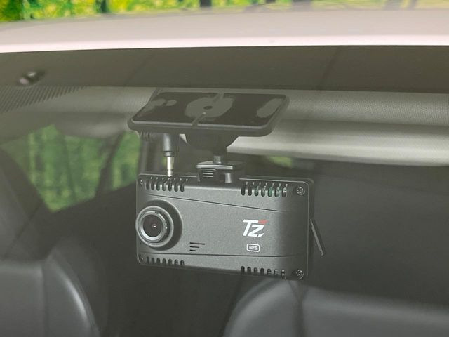 �y�h���C�u���R�[�_�[�z�h���C�u���R�[�_�[����!���s���͂������A������^�]�⎖�̂ɑ��������ہA�f���ŋL�^���A����̃��X�N�ɔ����܂��B���L�^�pSD�J�[�h�͂��q�l�����g�ł��������������K�v������܂��B