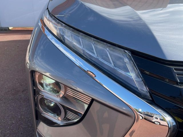 �yLED�w�b�h���C�g�z���V����ԑ��s�����ǍD�Ȏ��E���m�ۂ����S���ĉ^�]�ł��鍂�P�xLED�w�b�h���C�g�𑕔�!�_�����x�������A����d�͂��}�����Ă��܂��B