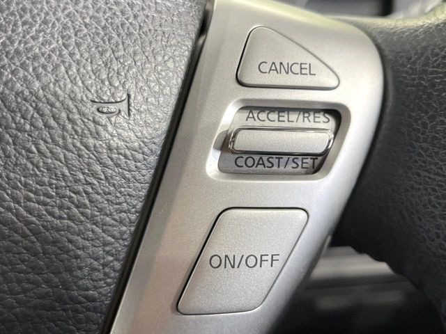 �y�N���[�Y�R���g���[���z�������H�����N���N���s�B�A�N�Z���𗣂��Ă���葬�x�ő��s���ł��A�������^�]���̕��S���y��!�����E�������ȒP�ȃX�C�b�`����Œ����ł��܂��B