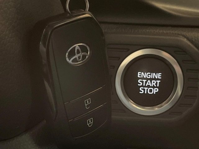 �y�X�}�[�g�L�[�z�J�o����|�P�b�g�ɓ��ꂽ�܂܂ł��h�A�̎{���E�������\�ȃX�}�[�g�L�[�𑕔��B�G���W���̃I���E�I�t�����J�M�����o���K�v����������Ƃ��Ă��֗��ł���