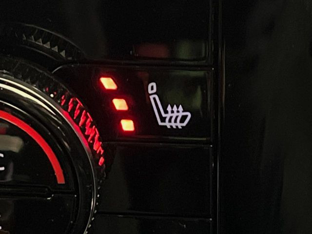 �y�V�[�g�q�[�^�[�z�������ɏd�󂷂�V�[�g�q�[�^�[!�G�A�R����葁�����܂��Ă����̂Ŋ�����̐l�����S�ł��ˁ�G�A�R���̉����͊������邩����A�Ƃ������ɂ����������߂ł��B