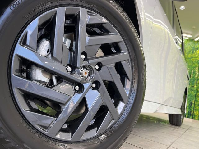 �y����16�C���`�A���~�z�C�[���z�O�ςɃ}�b�`���������A���~�z�C�[���𑕒����Ă���܂��B�e��ЊO�A���~�z�C�[����A�X�^�b�h���X�^�C�����戵�����Ă���܂��B���񂲑��k����������