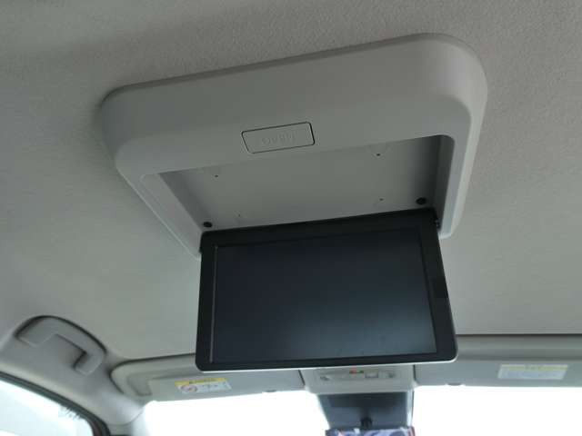 セレナ1.4 e-POWER AUTECH