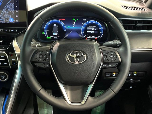 �y�����v�����X�e�A�����O�z�㎿�Ȋv���g�p���邱�ƂŁA��ɂ����������݂ƂĂ��^�]���₷���n���h���ł���