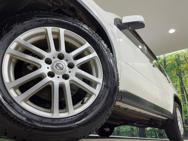 �y����17�C���`�A���~�z�C�[���z�O�ςɃ}�b�`���������A���~�z�C�[���𑕒����Ă���܂��B�e��ЊO�A���~�z�C�[����A�X�^�b�h���X�^�C�����戵�����Ă���܂��B���񂲑��k����������