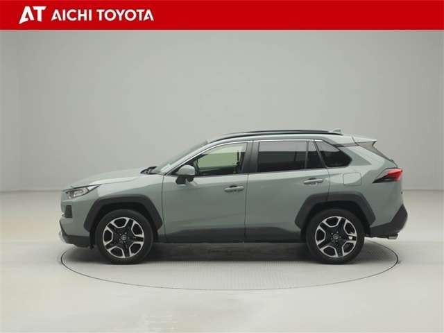 RAV42.0 アドベンチャー 4WD