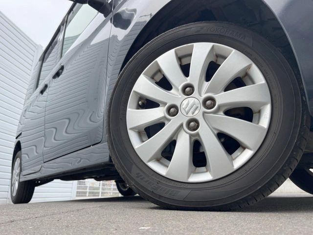 �y����14�C���`�A���~�z�C�[���z�O�ςɃ}�b�`���������A���~�z�C�[���𑕒����Ă���܂��B�e��ЊO�A���~�z�C�[����A�X�^�b�h���X�^�C�����戵�����Ă���܂��B���񂲑��k����������