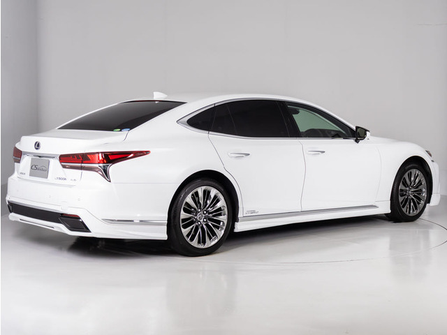 ノイズリダクション機能付き20インチアルミ!