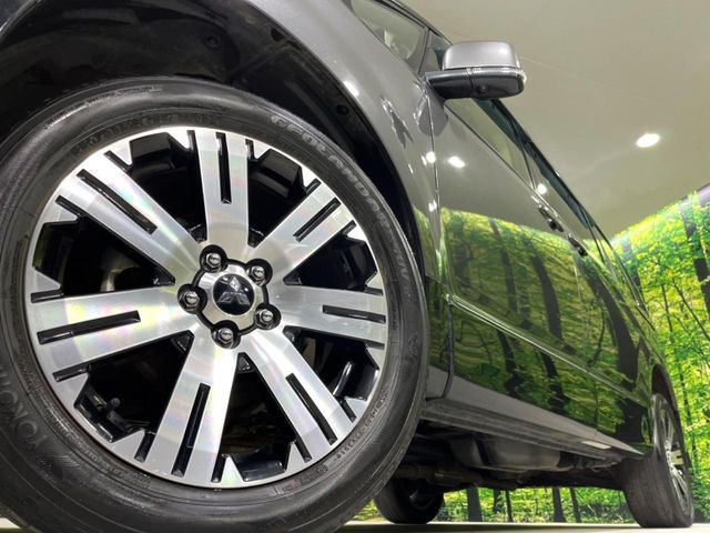 �y����18�C���`�A���~�z�C�[���z�O�ςɃ}�b�`���������A���~�z�C�[���𑕒����Ă���܂��B�e��ЊO�A���~�z�C�[����A�X�^�b�h���X�^�C�����戵�����Ă���܂��B���񂲑��k����������