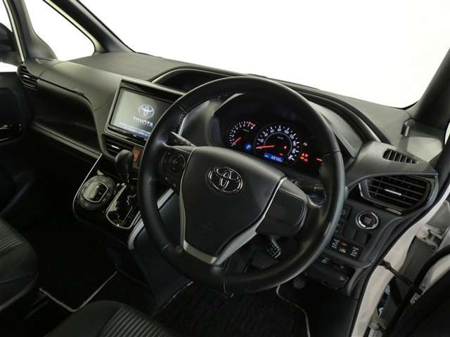 ヴォクシー2.0 ZS 煌