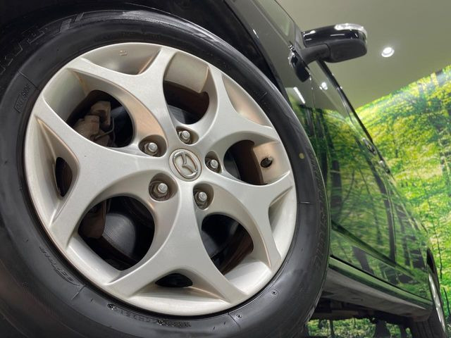 �y����16�C���`�A���~�z�C�[���z�O�ςɃ}�b�`���������A���~�z�C�[���𑕒����Ă���܂��B�e��ЊO�A���~�z�C�[����A�X�^�b�h���X�^�C�����戵�����Ă���܂��B���񂲑��k����������