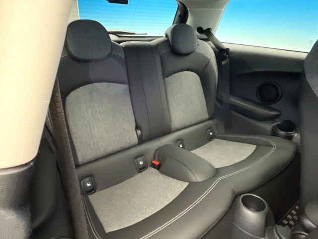 ���㕔���Ȃ��C�ɂȂ�悤�ȃL�Y�E�����ւ��蓙�A�傫�ȃ_���[�W�͂Ȃ��A�ǍD�ȏ�Ԃł��B