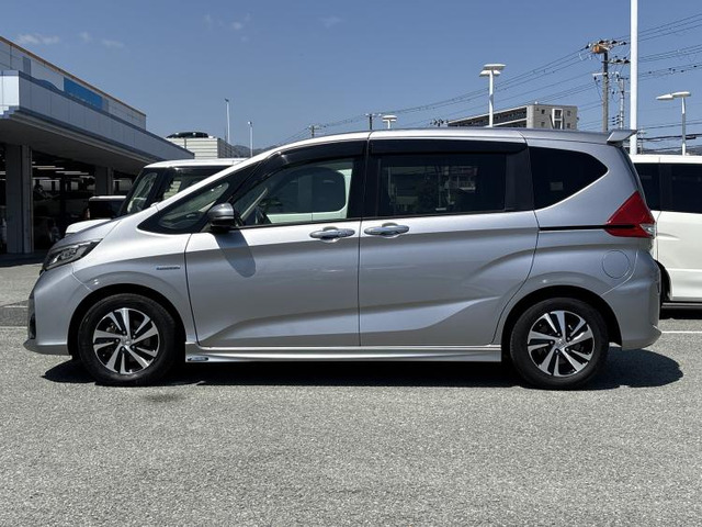 フリード1.5 ハイブリッド EX