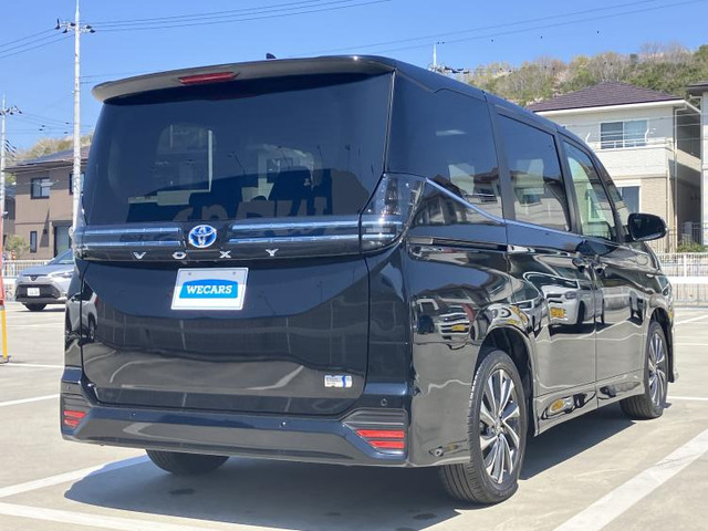 ヴォクシー1.8 ハイブリッド S-Z