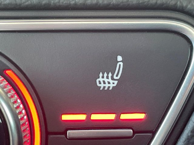 ���t�����g�V�[�g�q�[�e�B���O:�^�]�ȁE����ȋ��ɎO�i�K�Œ��߂��\�ȃV�[�g�q�[�^�[�𑕔����Ă���܂��B�G�߂��킸���K�ɂ��g�p���������܂��B