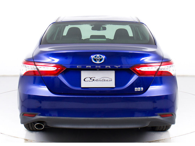 �����}���`�A���^�̃J���[�o�b�N���j�^�[���ځB�M�A���o�b�N�ɓ����Ǝ����I�ɐ؂�ւ��D����̂ł��B�N���ȃJ�����摜�ɂĎԌɓ�����T�|�[�g���Ă���܂��B����ŎԌɓ�������S�ł��ˁB