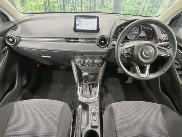 デミオ1.3 13S ツーリング